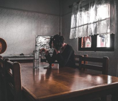 The Cancer Voice Asia | How To Deal An Emotional Pain When Someone You Love Has Cancer. Photo by Issam Hammoudi on Unsplash