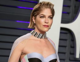 alt="Selma Blair_Vanity"